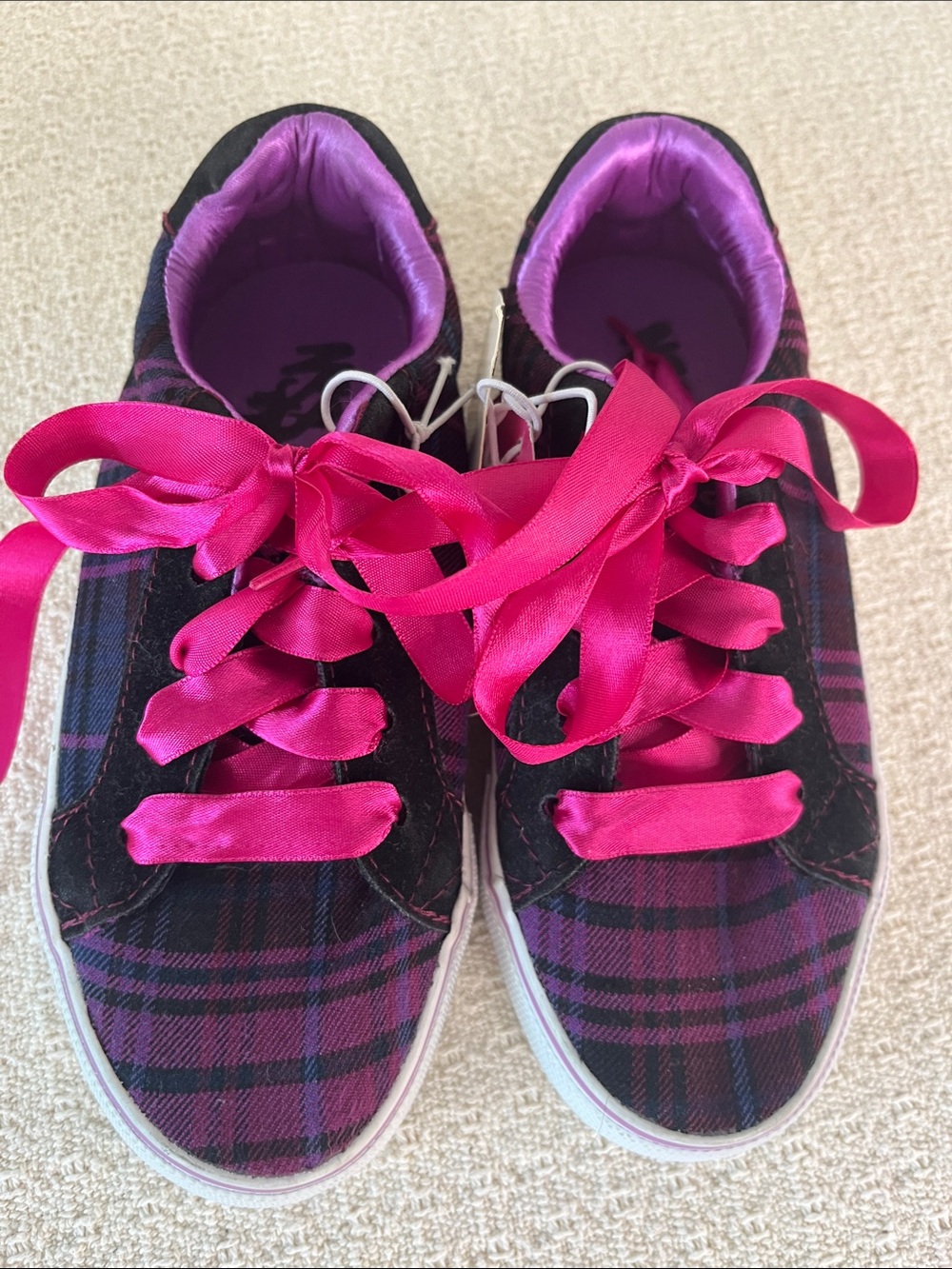 NSS Girls ribbon tie, plaid tennis shoes, NWT size 13, black purple pink vintage